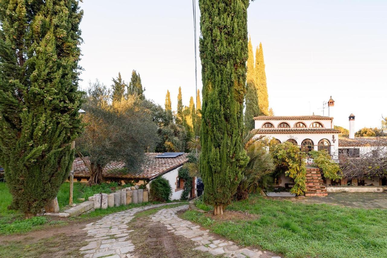 Masia Can Manent Del Bosc S XVIII Santa Eulalia de Ronsaná Екстериор снимка