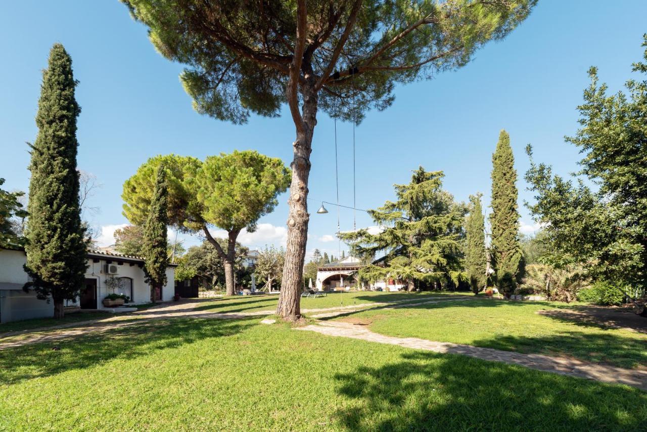 Masia Can Manent Del Bosc S XVIII Santa Eulalia de Ronsaná Екстериор снимка